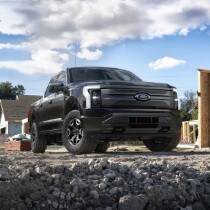 (square) 2022 F-150 Lightning Pro